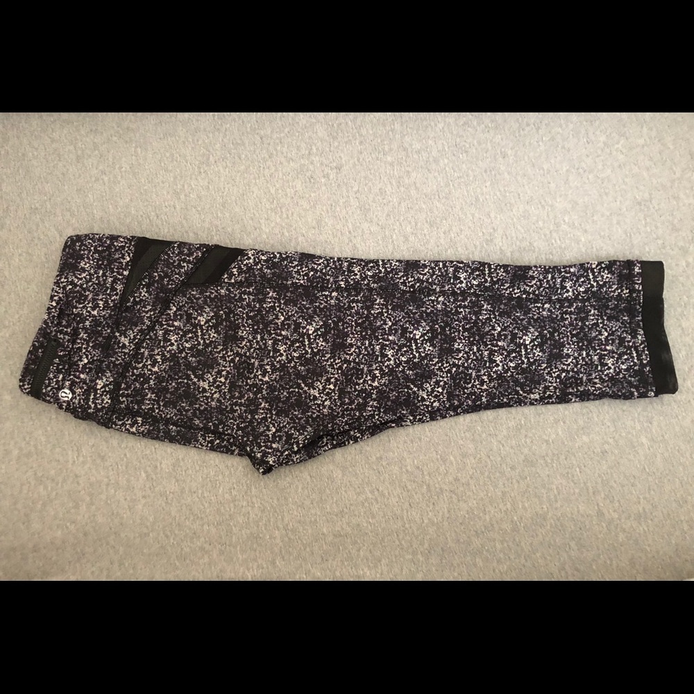 Lululemon sz 10 EUC crops